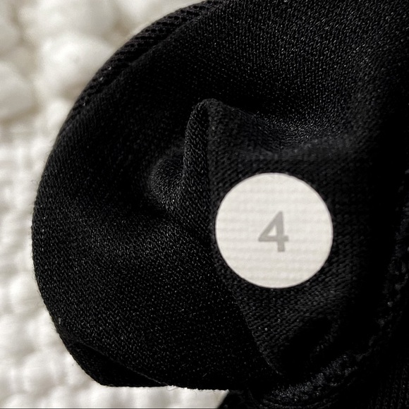 Lululemon Black Fast As Light 2-In-1 Tank - Picture 7 of 7